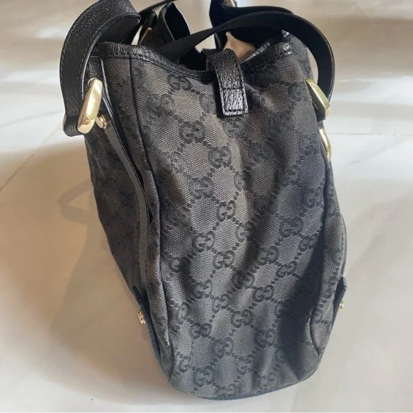 Gucci Black Designer Handbag - Picture 10 of 16